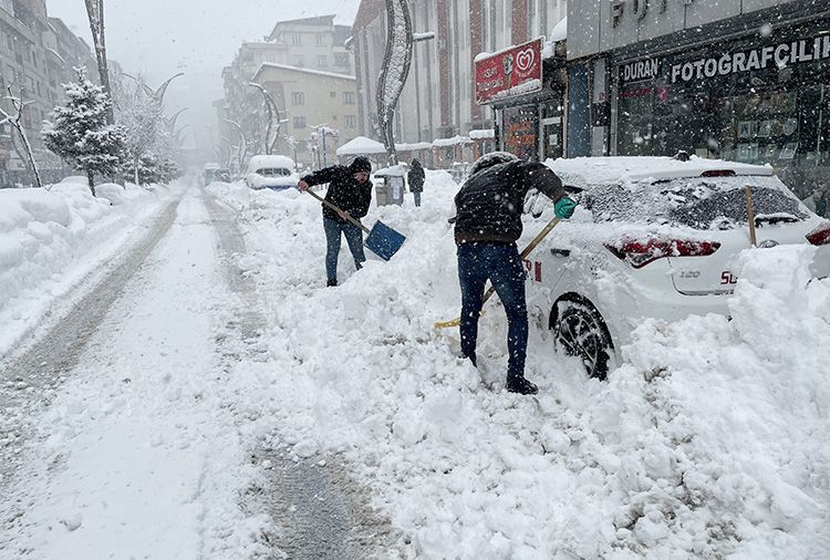 30 ile kar geliyor! Meteoroloji kar yağışı için tarih verdi: İşte kar beklenen illerimiz 23