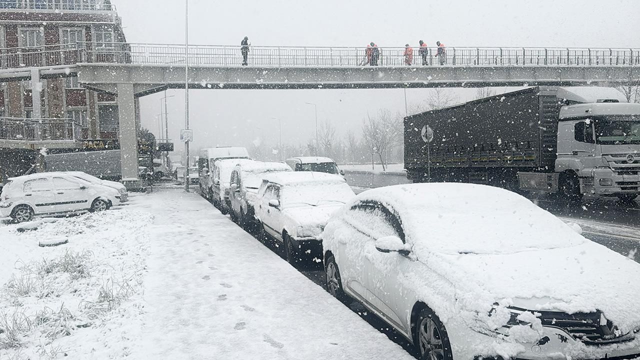 Soğuk hava etkisini artırıyor: 13 ilde kar alarmı 13
