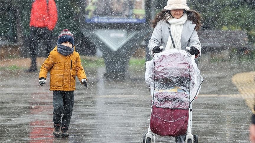 Soğuk hava etkisini artırıyor: 13 ilde kar alarmı 5