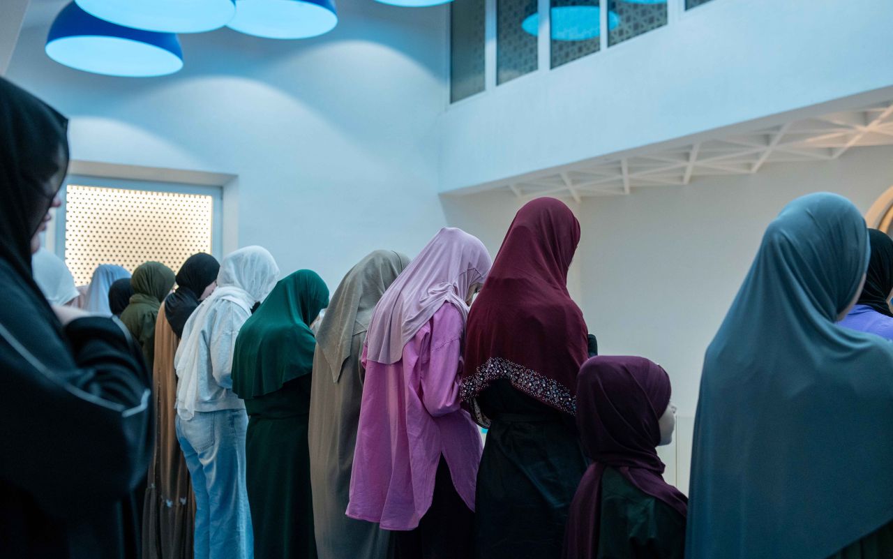 Balkanlar'da Ramazan coşkusu: Camiler doldu taştı 7