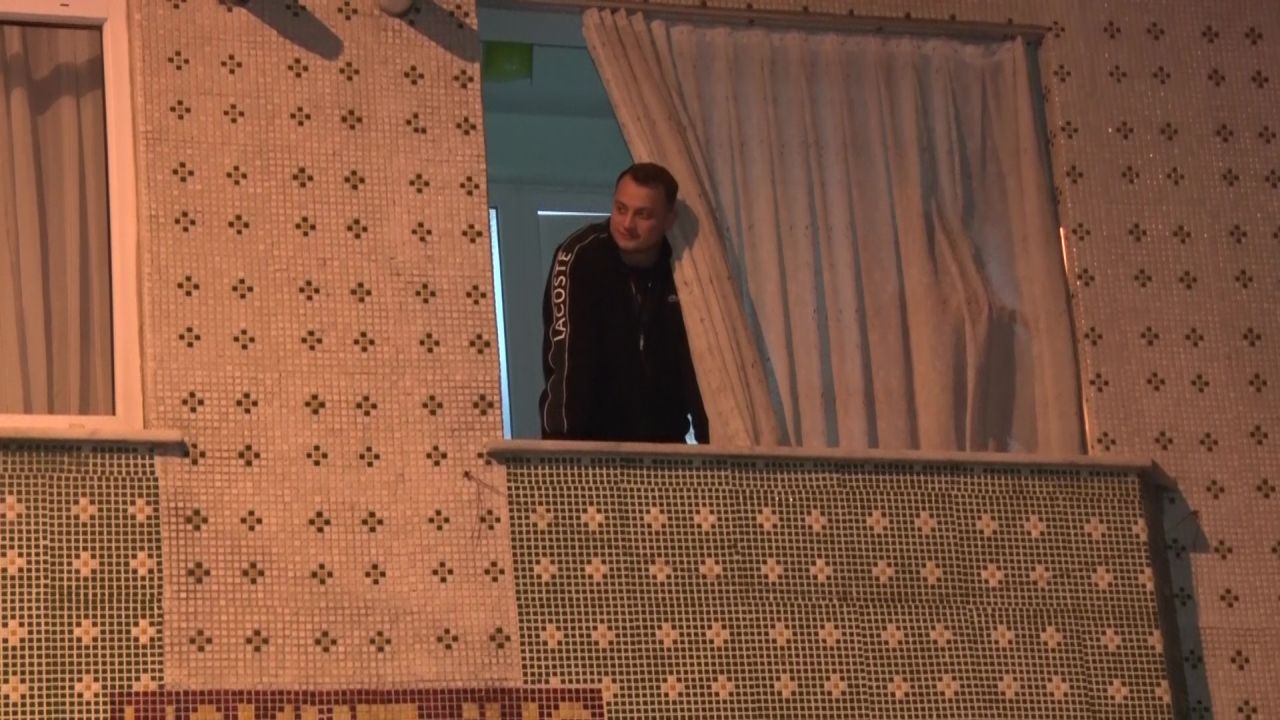 Esenler Belediyesi'nden görülmemiş sahur hizmeti: Klasik araçlarla vatandaşları kaldırdılar 5