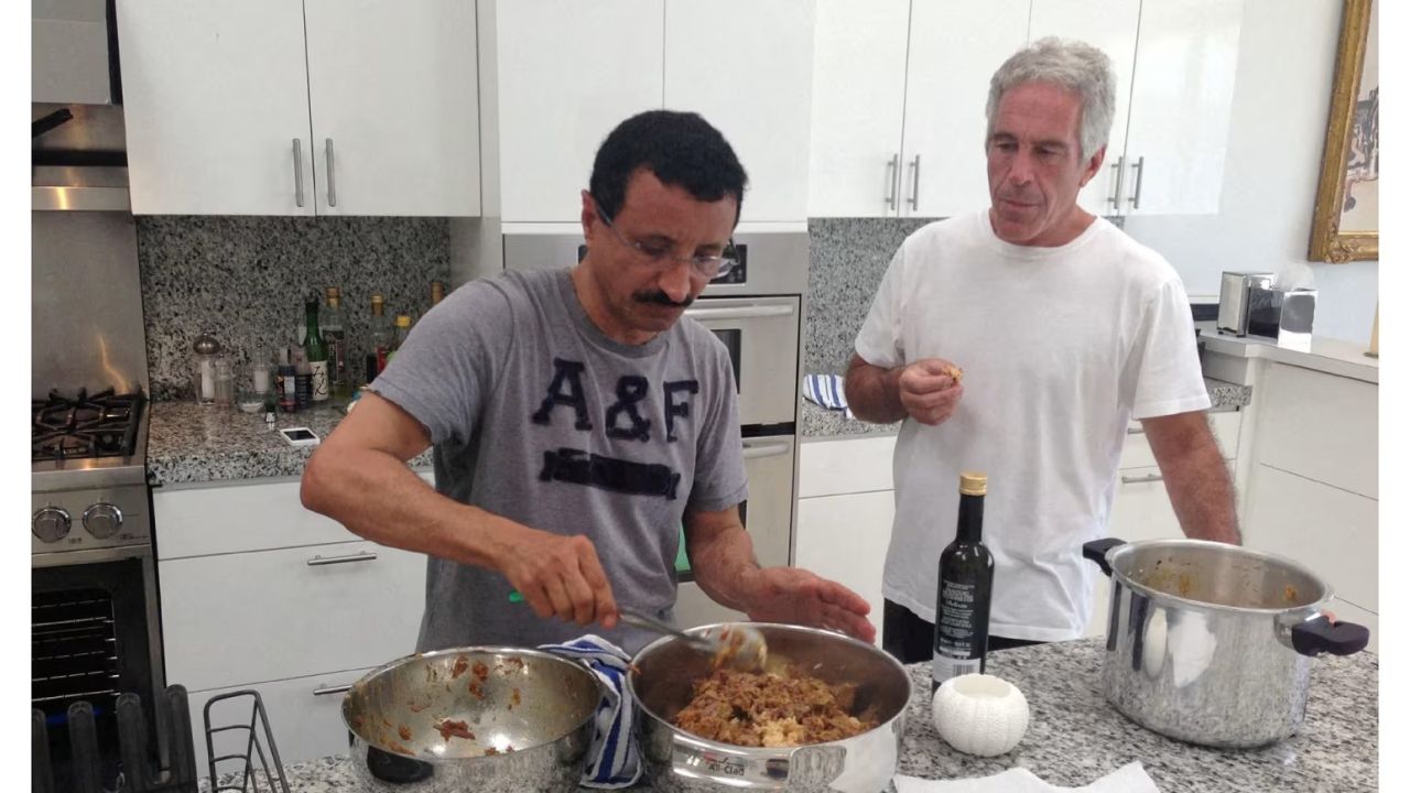 Epstein belgeleri Dubai liman devini vurdu! Her fotoğrafta olan Sultan Sulayem koltuğundan oldu... Dev yatırımlar askıda! 1