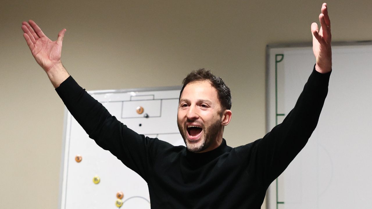 Fenerbahçe'nin Nottingham Forets maçı ilk 11'i belli oldu! Domenico Tedesco'nun kafasında tek bir soru işareti var 5