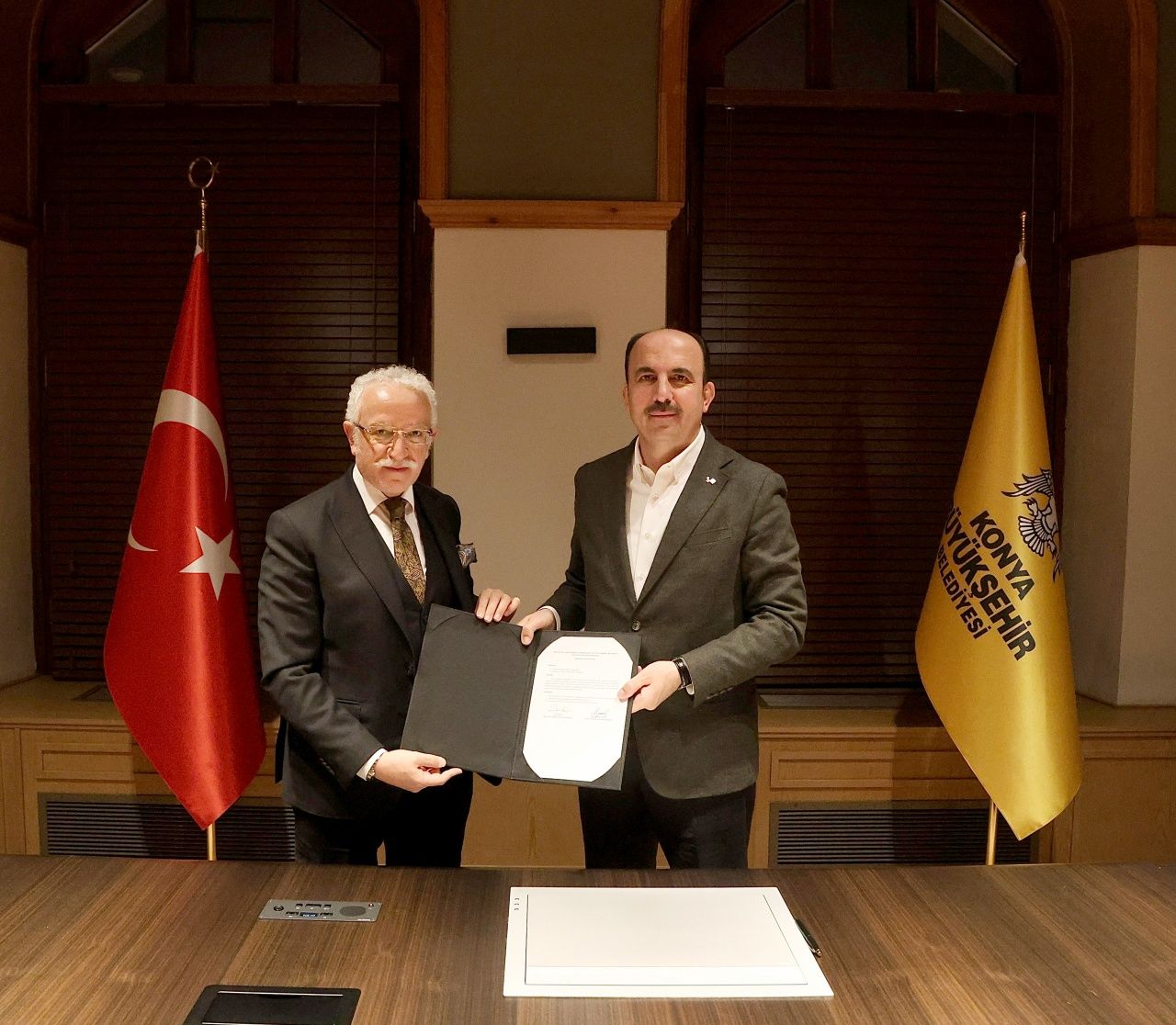 Konya Belediyecilikte çıtayı yükseltti! Bazı şehirler belediyecilik yapamazken Konya Uzaya uydu fırlatıyor 5