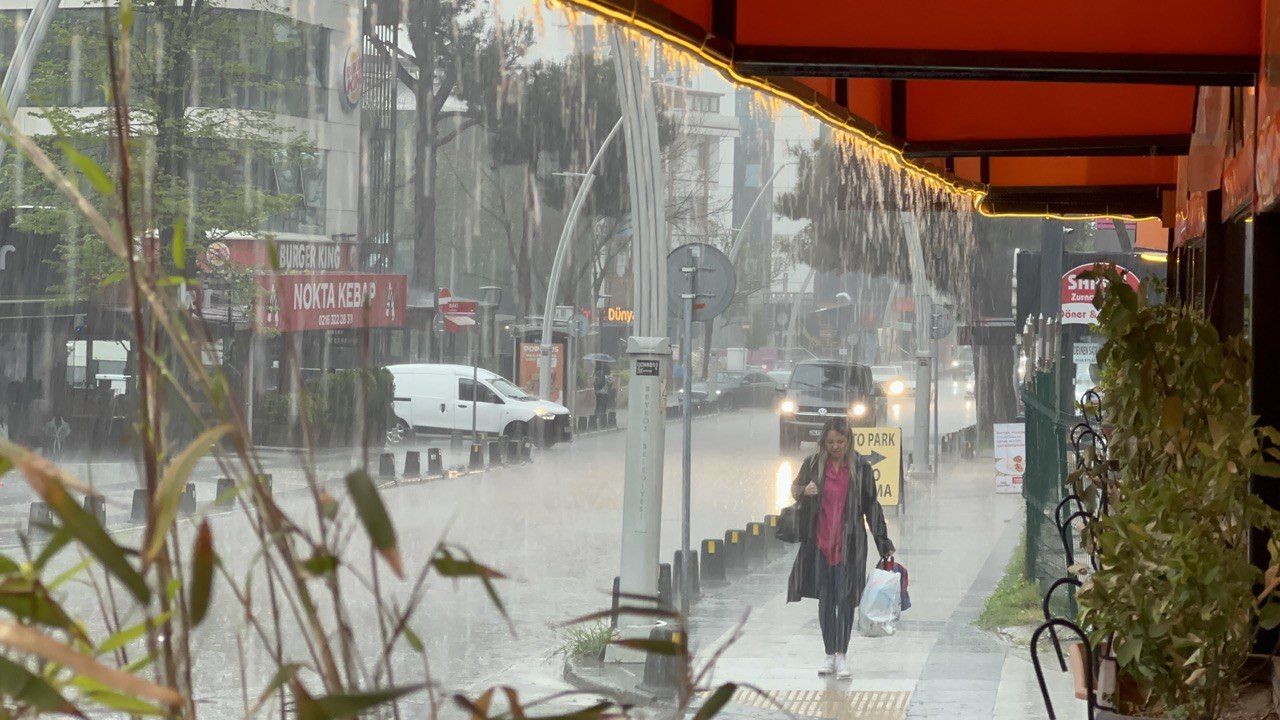 Sağanak yağış uyarısı geldi! Çok sayıda il etkilenecek 11