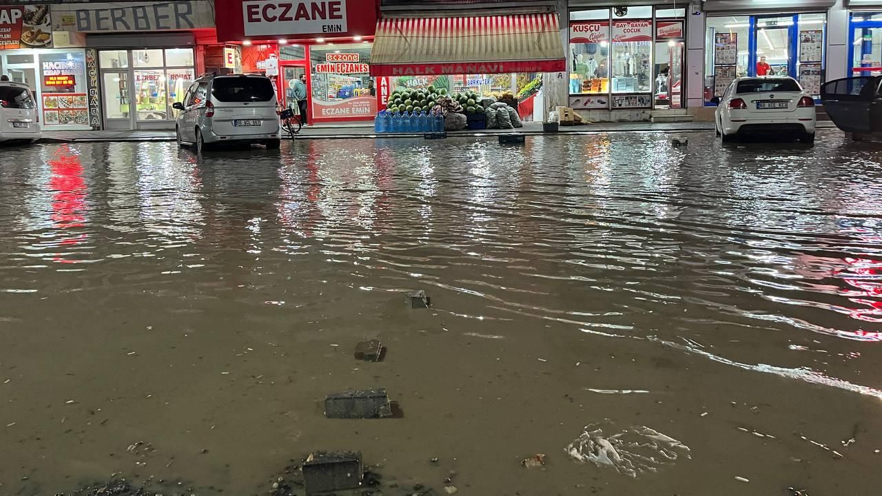 Sağanak yağış uyarısı geldi! Çok sayıda il etkilenecek 16