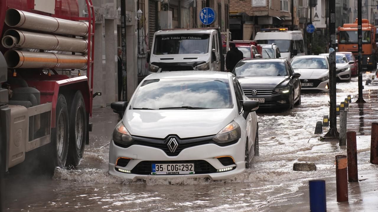 Sağanak yağış uyarısı geldi! Çok sayıda il etkilenecek 4