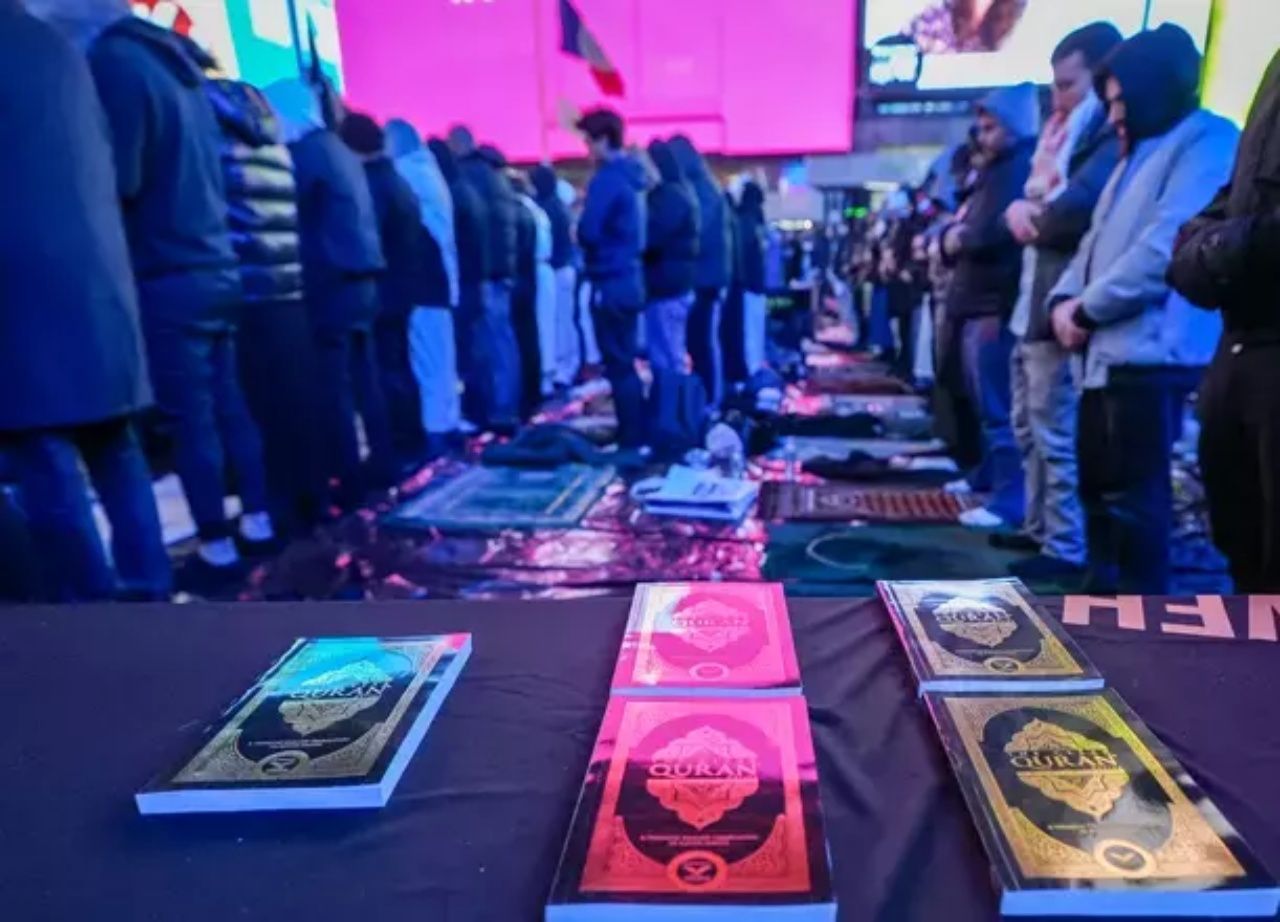 ABD'nin kalbinde Ramazan coşkusu! Times Meydanı’nda yüzlerce müslüman iftar ve teravih namazında bir araya geldi 2