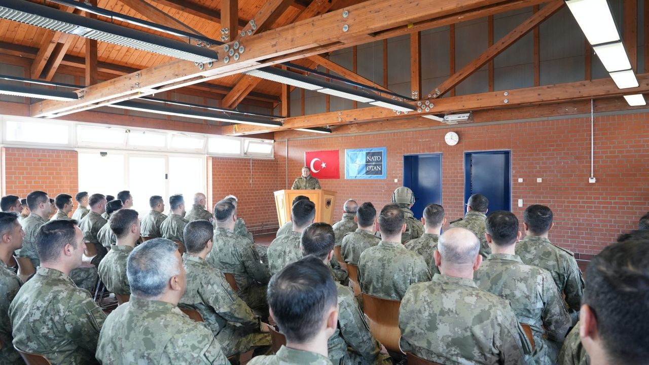Genelkurmay Başkanı Bayraktaroğlu’ndan NATO’ya ziyaret! Steadfast Dart 2026’da seçkin gözlemci oldu 3