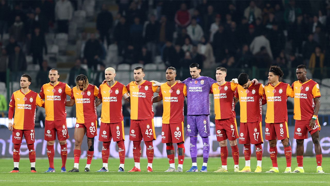 Osimhen ile ilgili çarpıcı iddia: Maaşını alamıyor 1