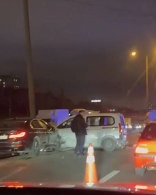 Başakşehir'de zincirleme kaza! 4 yaralı 5