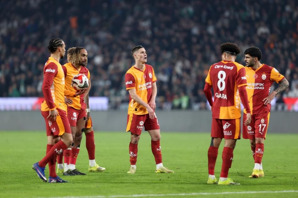 Nihat Kahveci ateş püskürdü: "En kötü Galatasaray bu! Fenerbahçe'ye büyük bir fırsat sundular" 8