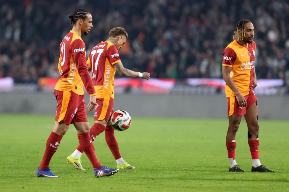 Hasan Şaş'tan Okan Buruk'a çok ağır sözler: "3.5 yıl sonunda hala bunu yapıyorsan bu işi bırak! 10-0 da kazansan bitti benim için" 2