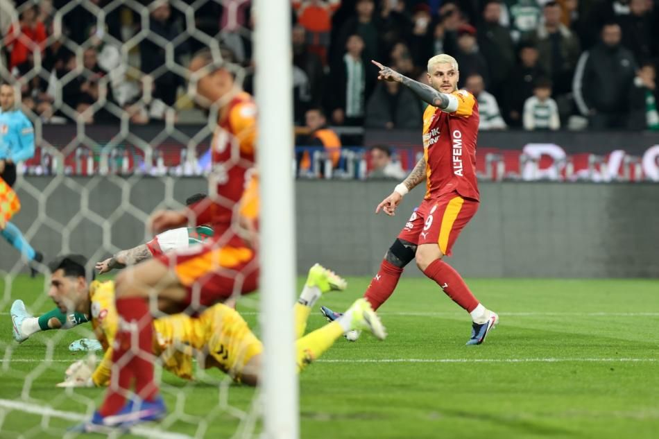 Hasan Şaş'tan Okan Buruk'a çok ağır sözler: "3.5 yıl sonunda hala bunu yapıyorsan bu işi bırak! 10-0 da kazansan bitti benim için" 4
