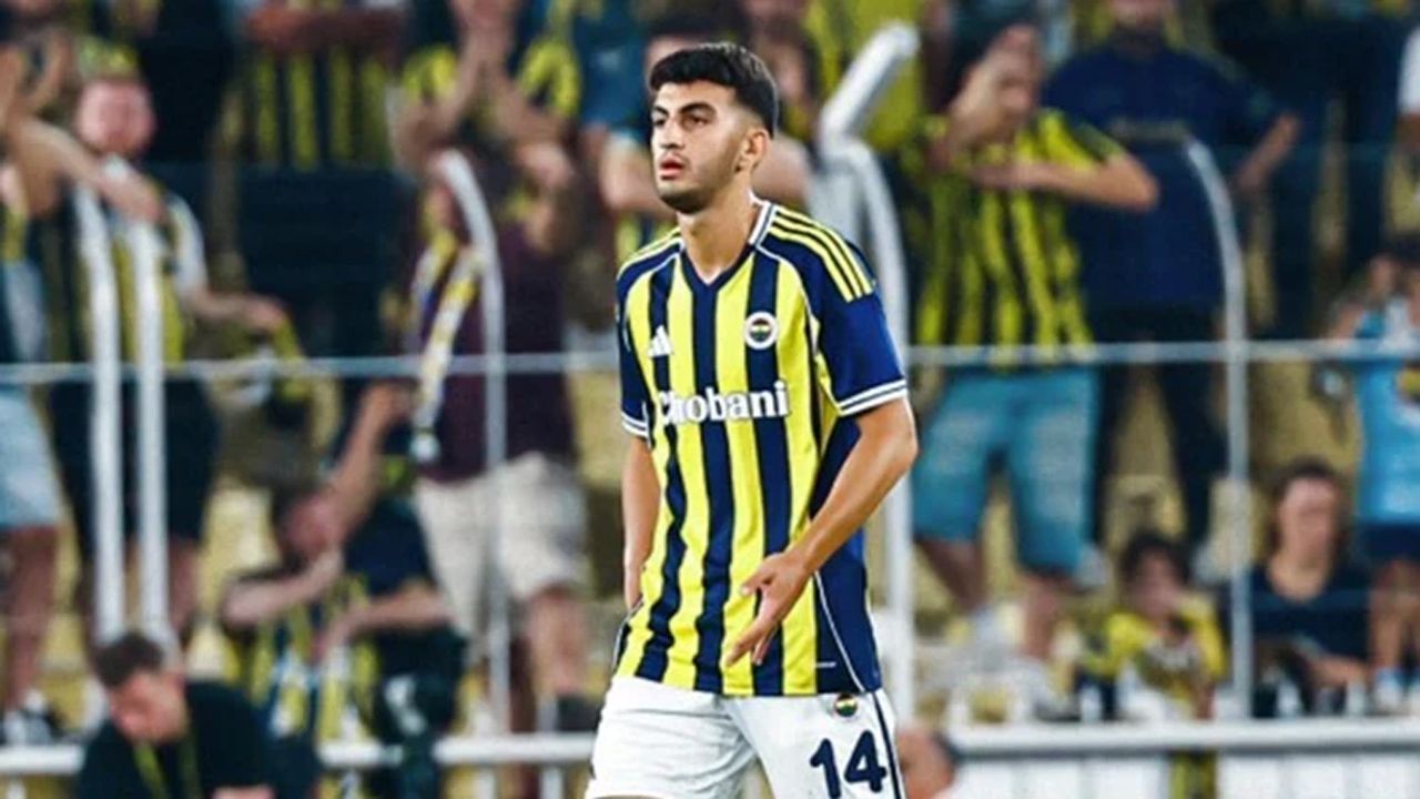 Fenerbahçe'nin Kasımpaşa maçı ilk 11'i belli oldu! İşte Domenico Tedesco'nun son kararı 9