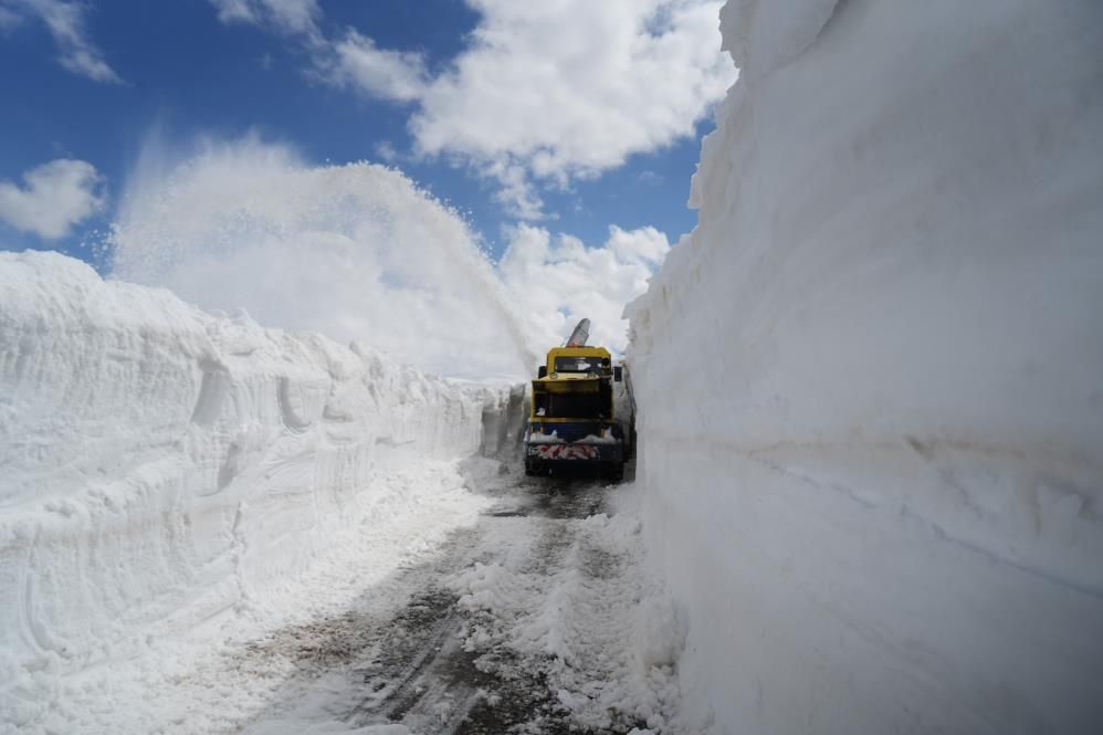 O ilimizde kar kalınlığı 6 metreyi aştı! 45 bin kilometrelik yol temizlendi 6