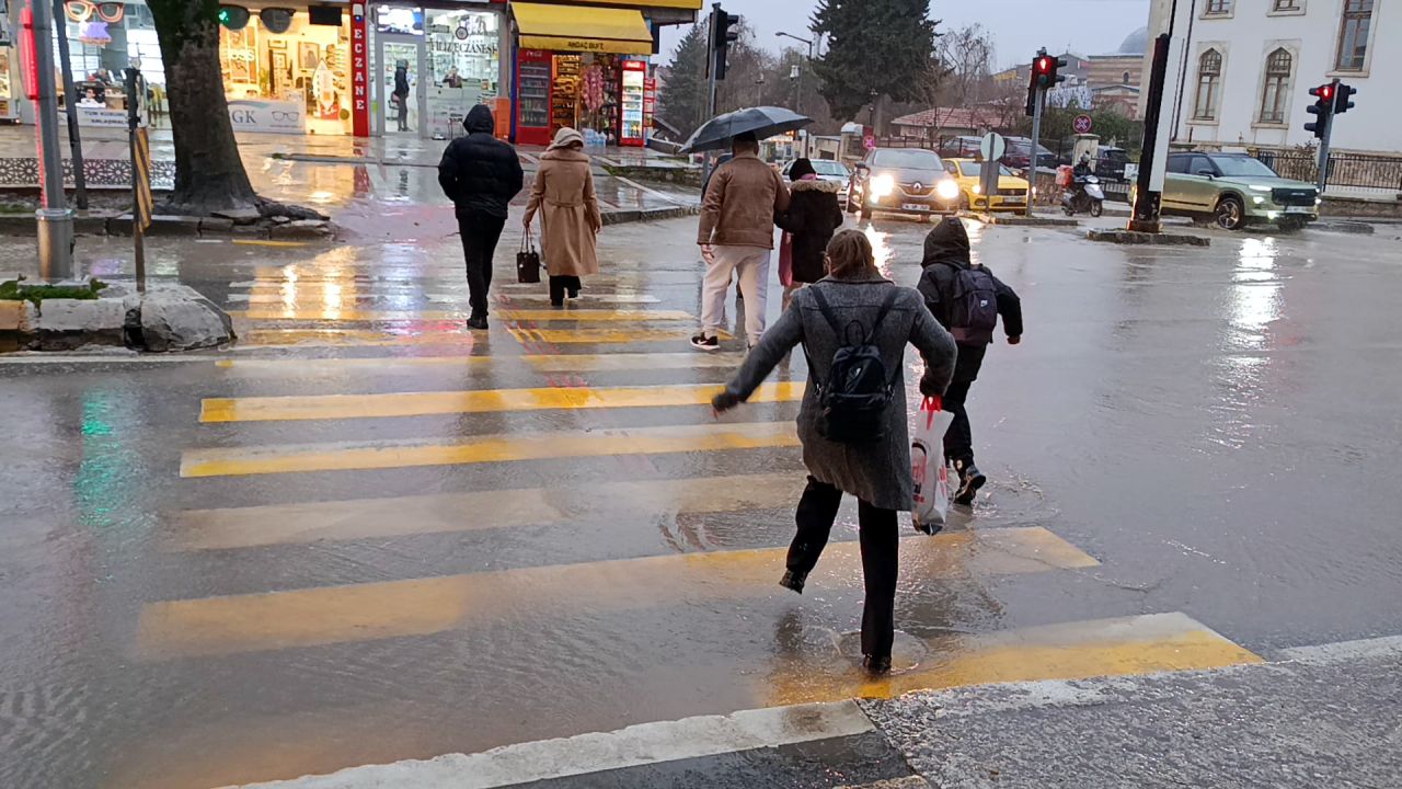 Meteoroloji yarını işaret etti: Marmara buz kesecek 5