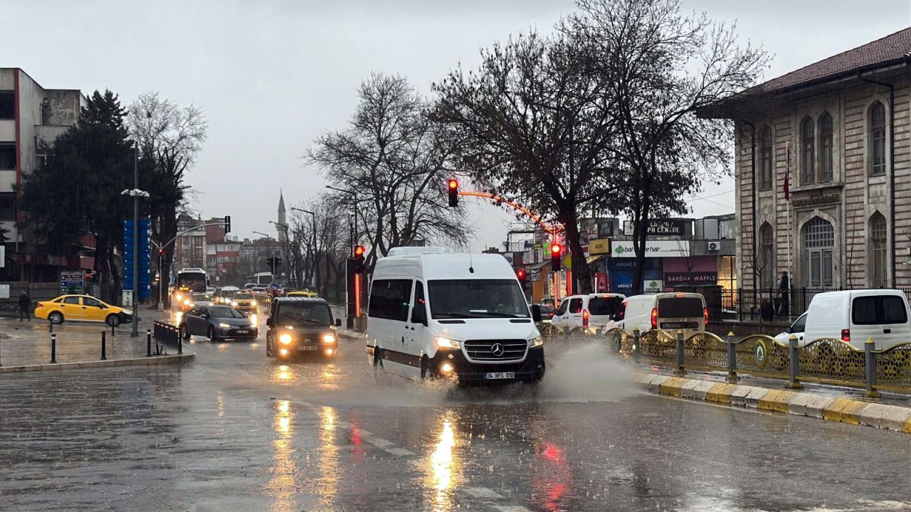 Meteoroloji yarını işaret etti: Marmara buz kesecek 4