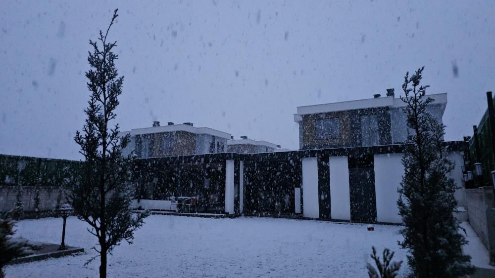 Kayseri’de kar yağışı etkili oldu! Kent, beyaz örtüyle kaplandı 3