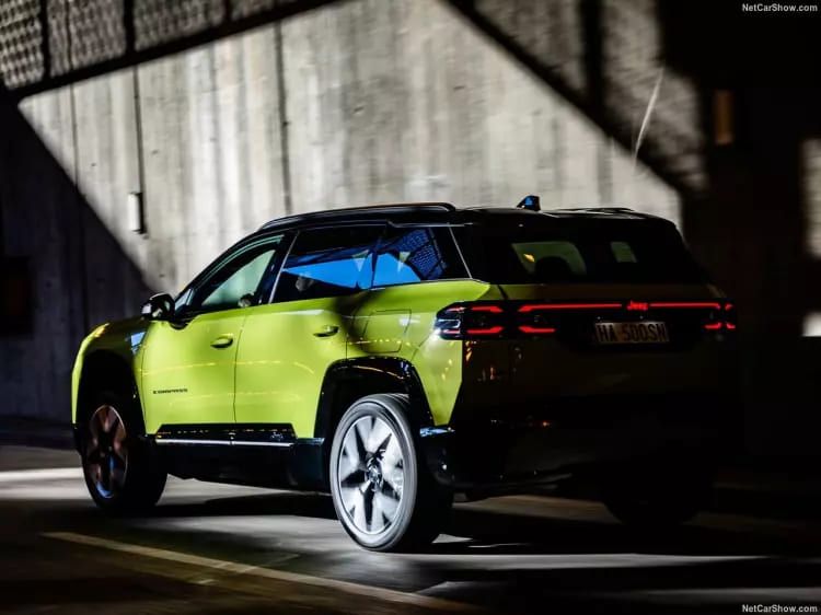 Yeni Jeep Compass Türkiye'ye geldi! Yeni Jeep Compass fiyatı ne kadar, yeni Jeep Compass özellikleri neler? 17