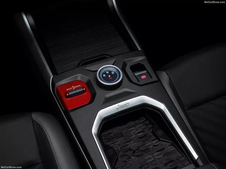 Yeni Jeep Compass Türkiye'ye geldi! Yeni Jeep Compass fiyatı ne kadar, yeni Jeep Compass özellikleri neler? 6
