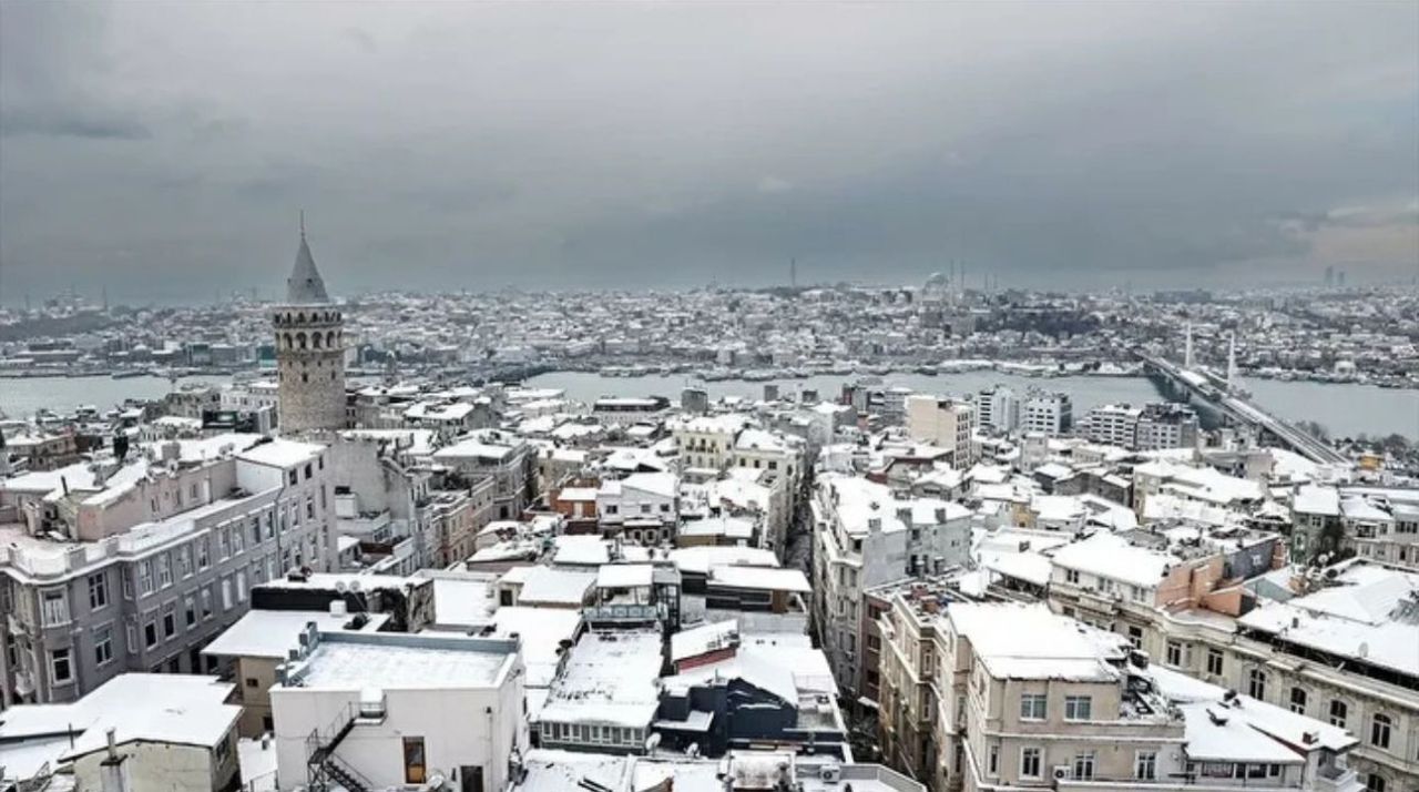 İstanbul kara bürünüyor! İşte kar beklenen o ilçeler... 4
