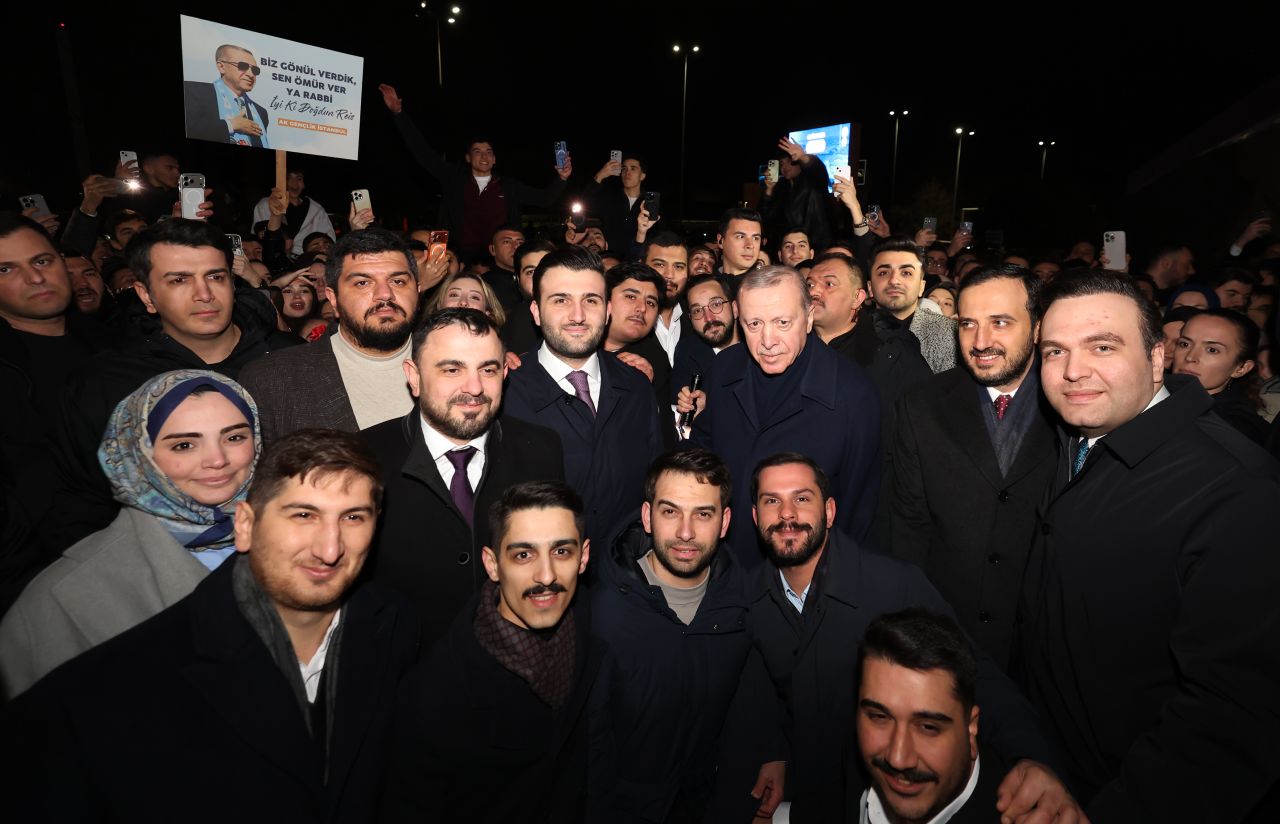 AK Parti Gençlik Kolları'ndan Cumhurbaşkanı Erdoğan'a doğum günü kutlaması 4