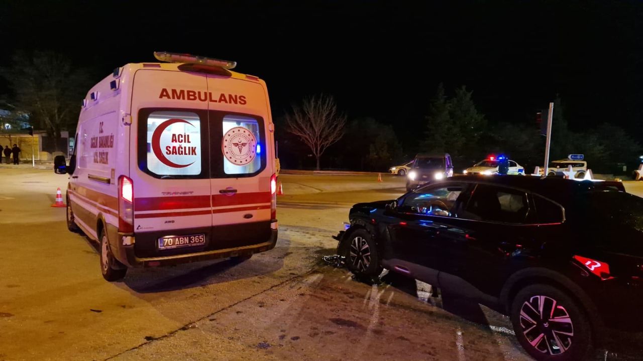 Ortalığı savaş alanına çevirdiler! Polisten kaçışın sonu kazayla bitti: 3 yaralı 5