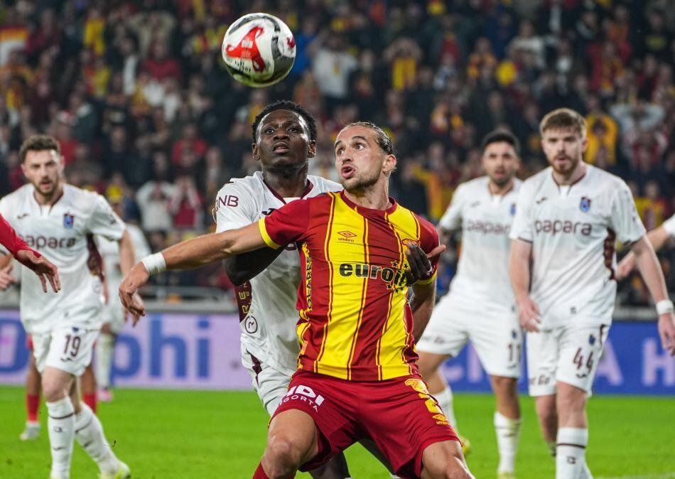 Galatasaray ile Fenerbahçe arasında yeni transfer savaşı! Okan Buruk ve Domenico Tedesco genç yıldız için karşı karşıya geldi 4