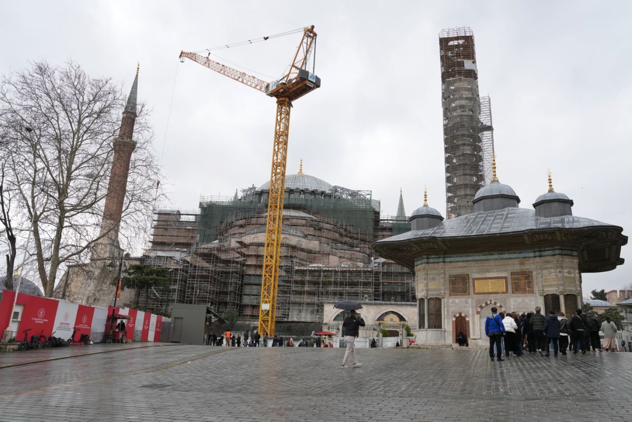 Ayasofya'da Cumhuriyet tarihinin en kapsamlı restorasyonu sürüyor 8