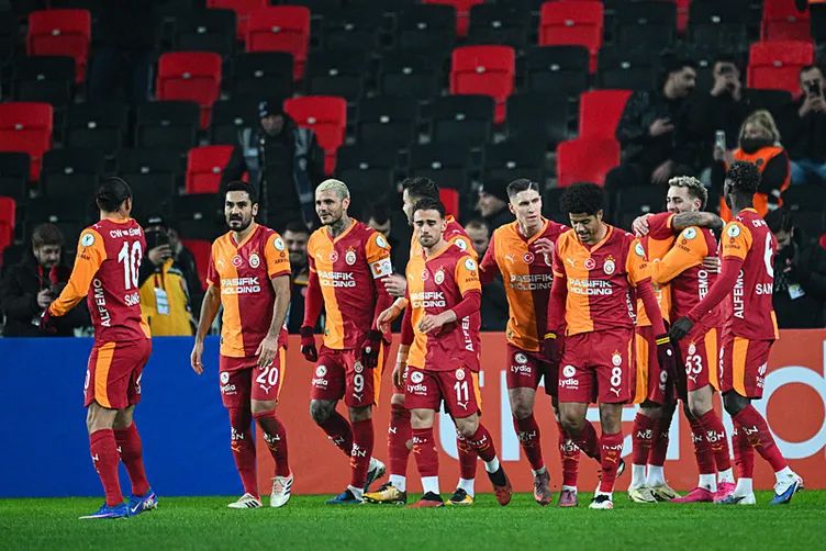 Dünyanın en sevilen 50 kulübü arasında 1 Türk takımı var 31