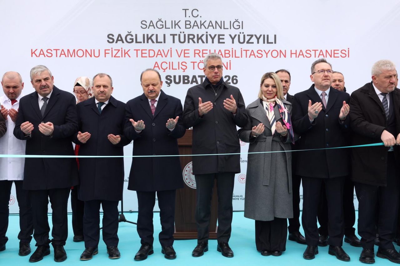 Sağlık Bakanı Kemal Memişoğlu: Bir buçuk milyon sağlık çalışanımız gece gündüz insanlarımıza hizmet etmek için çalışıyor 2