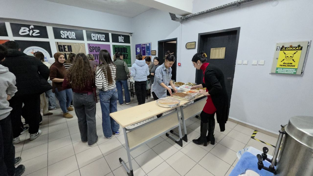 Edirne’de imece usulü iftar: Okul içinde Ramazan bereketi 2