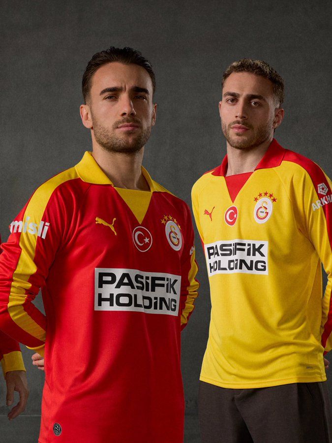 Galatasaray'da büyük skandal! Yeni forma tanıtımında Fatih Terim'e sansür uygulandı: Fotoğrafı parmakla kapatıldı! Kulüpten açıklama geldi 3