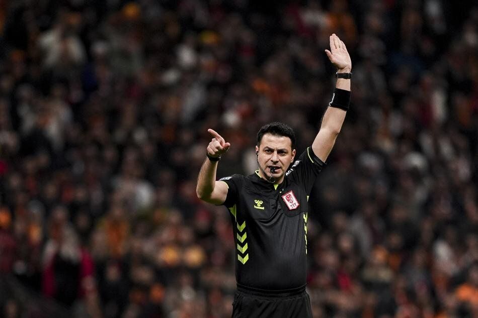 Erman Toroğlu'ndan Galatasaray maçı sonrası skandal sözler: "Zeka özürlü Alanyaspor kalecisi maçı satsa bunu yapamaz!" 7