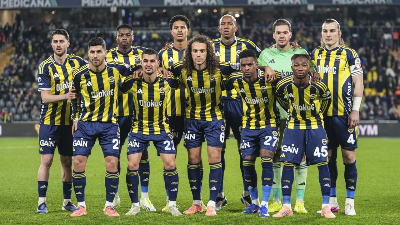 Yapay zeka Süper Lig'in şampiyonunu ve küme düşecek 3 takımı açıkladı! Böylesi ilk kez gerçekleşti: Zirvenin sahibi %78.1 oranla belli oldu: "Tura çıkabilirsiniz" 25