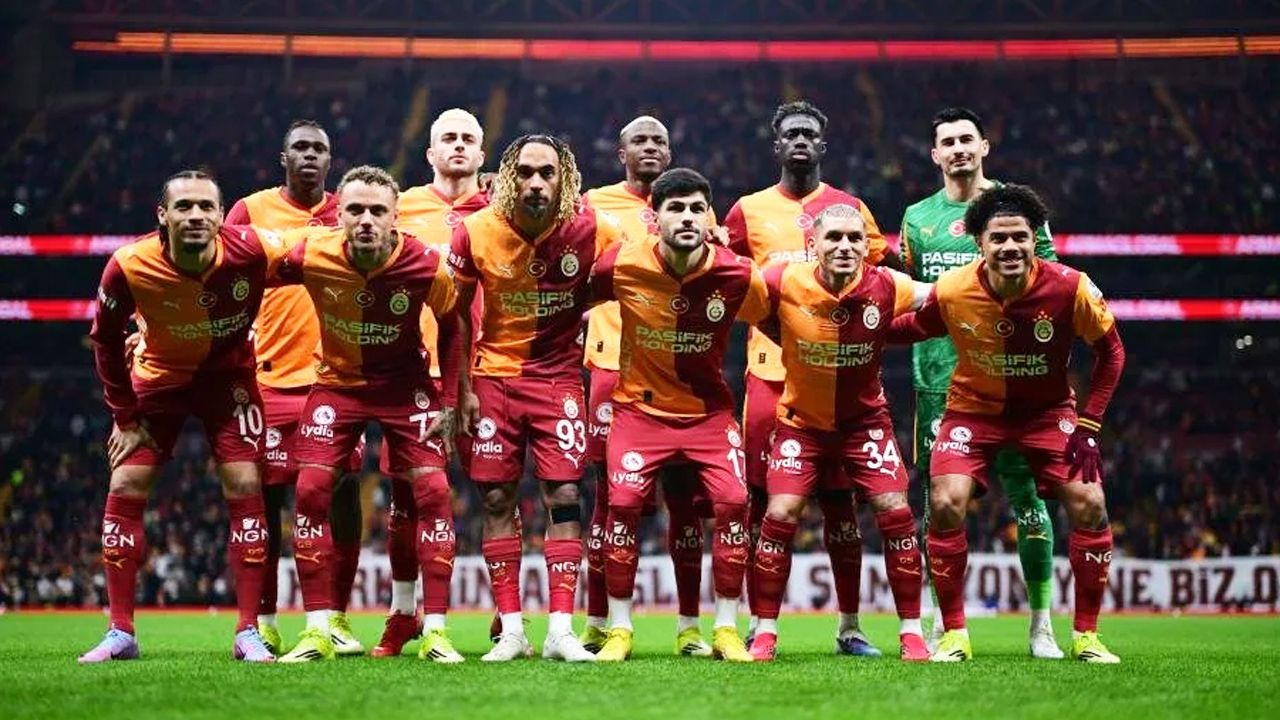 Yapay zeka Süper Lig'in şampiyonunu ve küme düşecek 3 takımı açıkladı! Böylesi ilk kez gerçekleşti: Zirvenin sahibi %78.1 oranla belli oldu: "Tura çıkabilirsiniz" 23