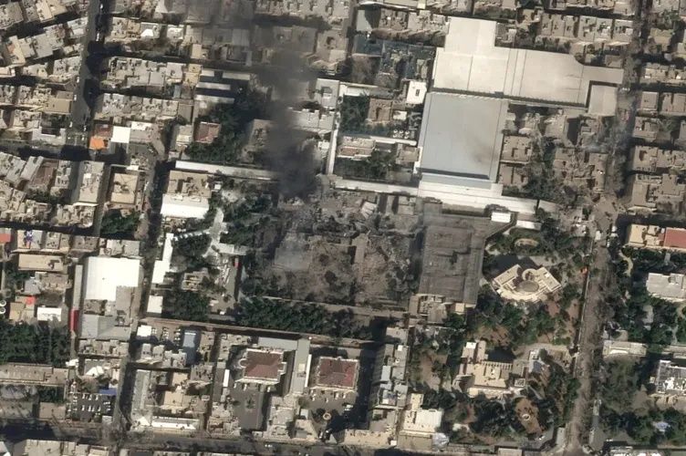 İran'da 'köstebek' alarmı! İsrail-ABD saldırısından dakikalar önce ayrıldı... Hamaney'in yanındaki Kaani İran'ı satmakla suçlanıyor... 6
