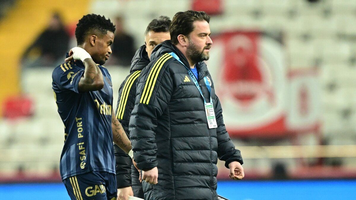 Fenerbahçe'ye şampiyonluk yarışında bir sakatlık şoku daha! Tedesco'yu yıkan haber: 4 hafta sahalardan uzak kalacak 2