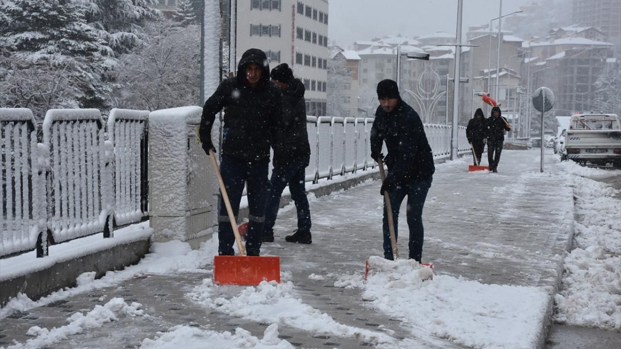33 il için kar uyarısı geldi! Bu şehirlerde yaşayanlar dikkat 25