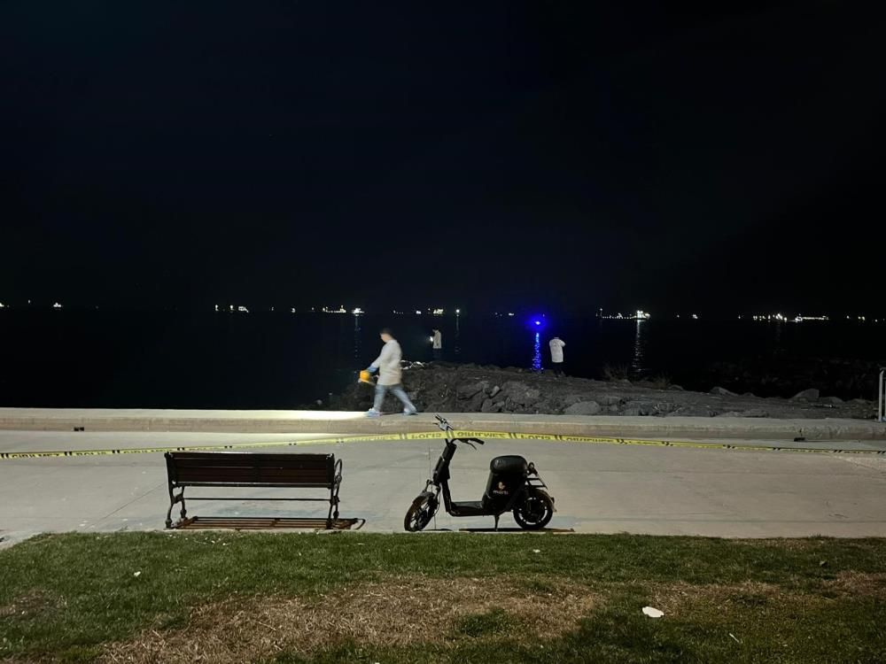 Korkunç olay: Anne ve kızının cesedi sahilde bulundu! 1