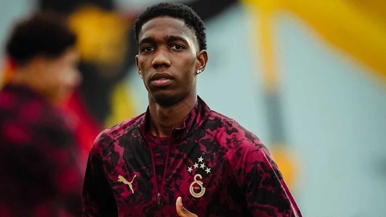 Galatasaray'ın yeni transferine sert eleştiri 8