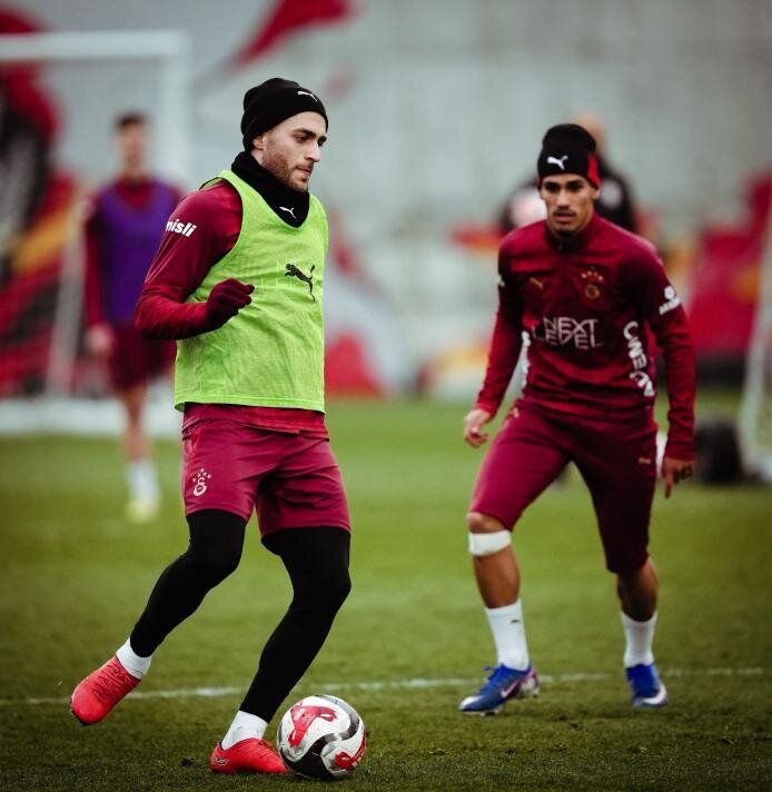 Galatasaray'a Beşiktaş derbisi öncesi 3 yıldızından müjdeli haber! Okan Buruk son kararını verdi 8