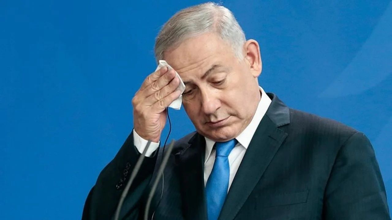 İsrail'de halk telaşta, Netanyahu zorda! Demir Kubbe çöktü, Tel Aviv yerle bir oldu: İşte yıkımın görüntüleri... 6