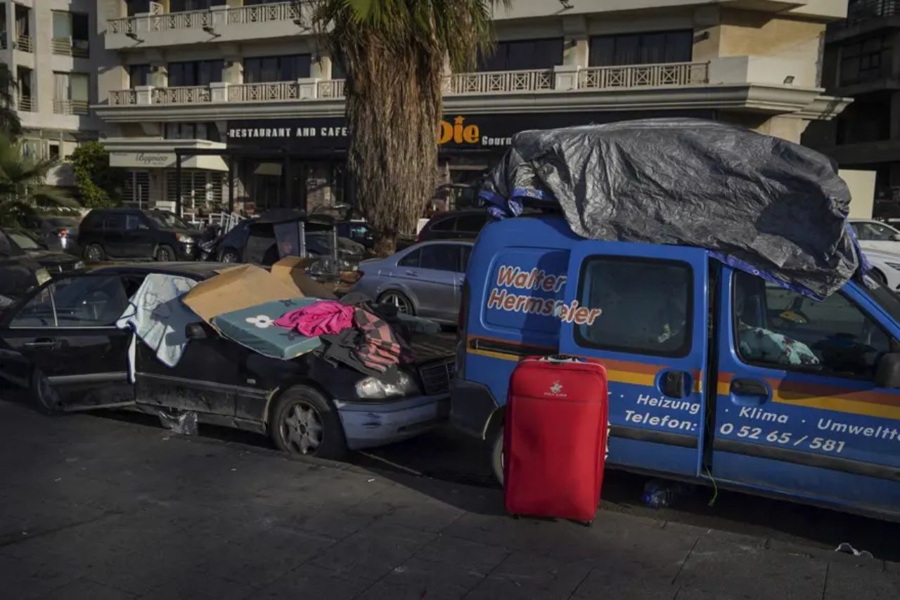 Lübnan'da insani felaket büyüyor! Binlerce kişi evlerini terk etti, sokakta kalıyor 2