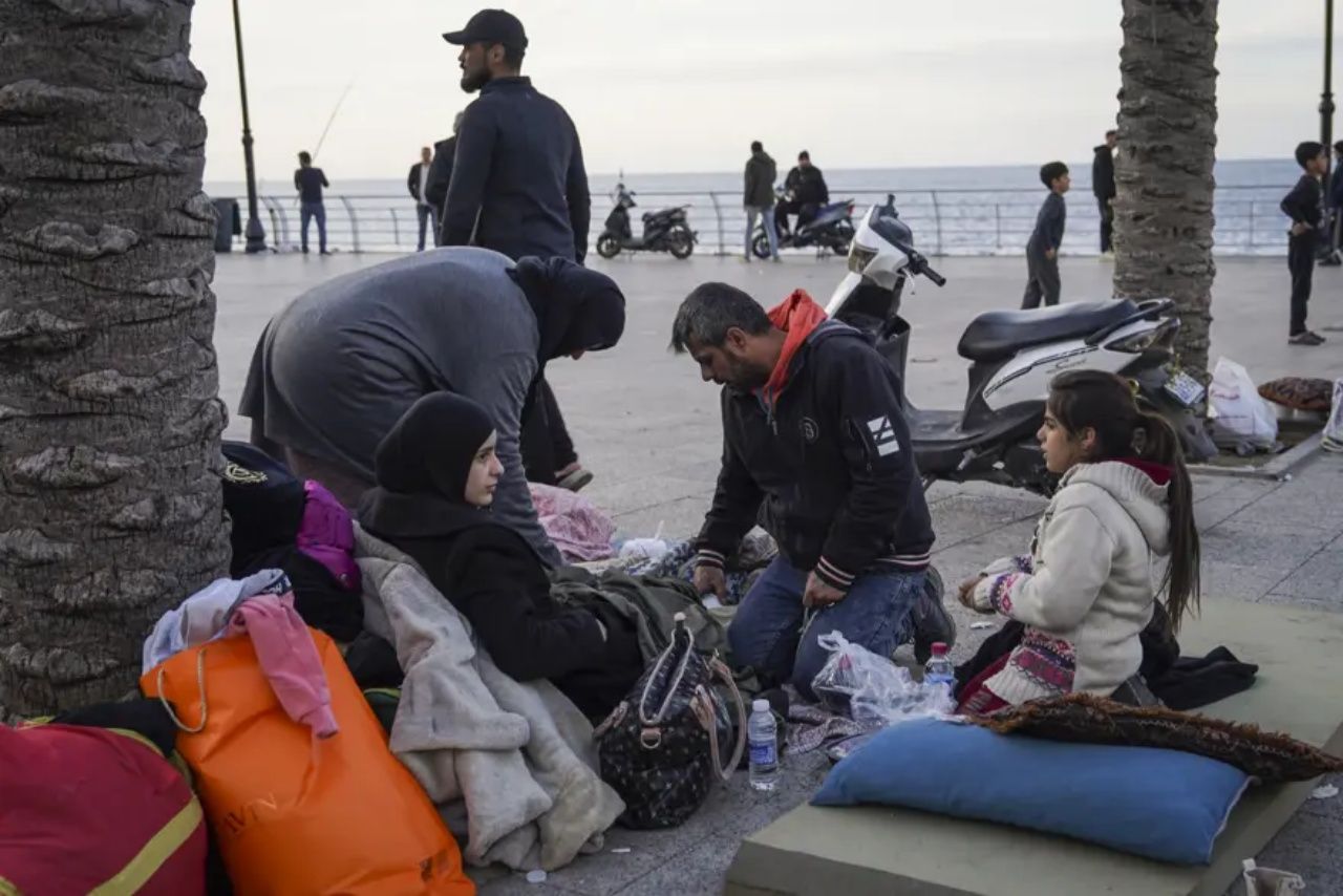 Lübnan'da insani felaket büyüyor! Binlerce kişi evlerini terk etti, sokakta kalıyor 6