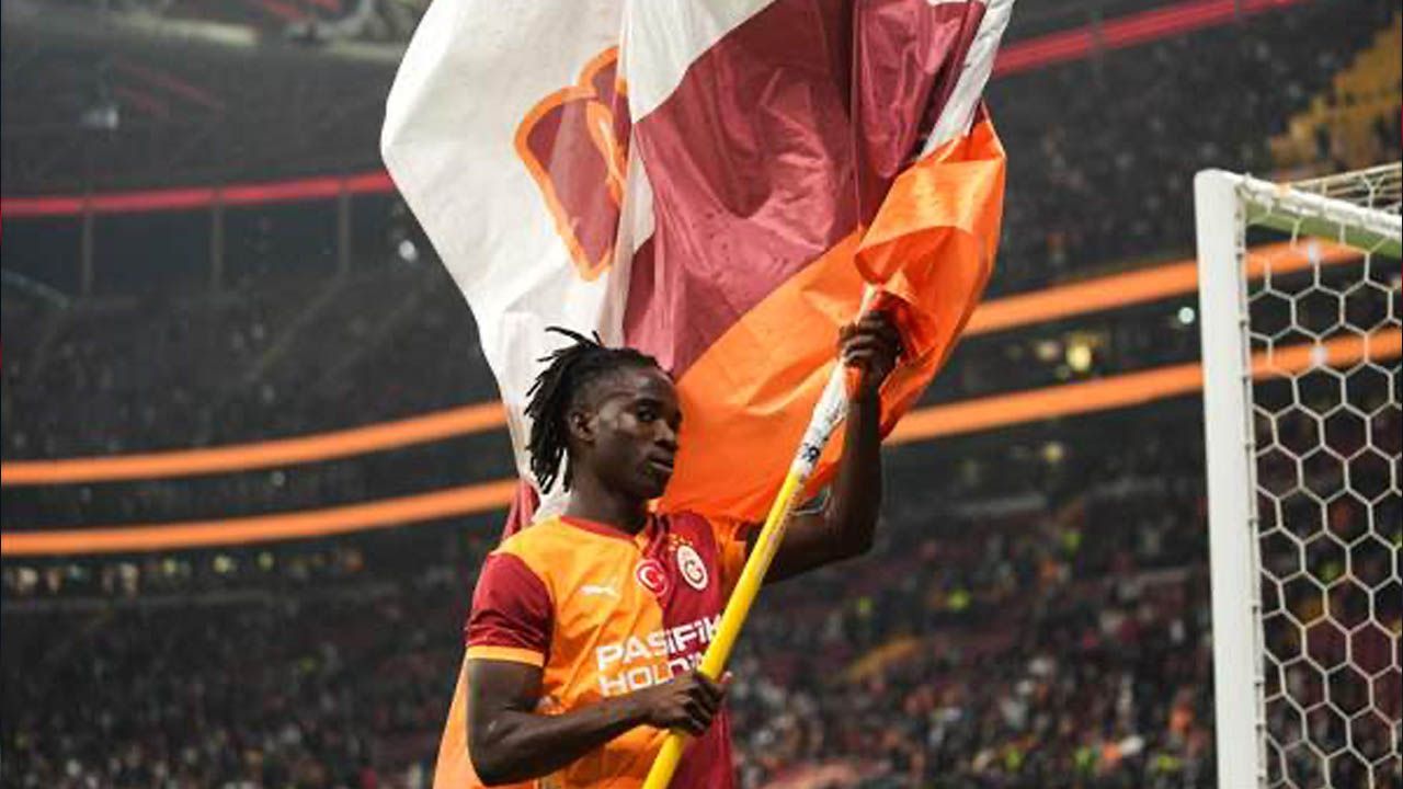 Galatasaray'ı Liverpool maçında bekleyen büyük tehlike! Okan Buruk tüm oyuncuları tek tek uyardı: Rövanşta kabusu yaşayabiliriz 3