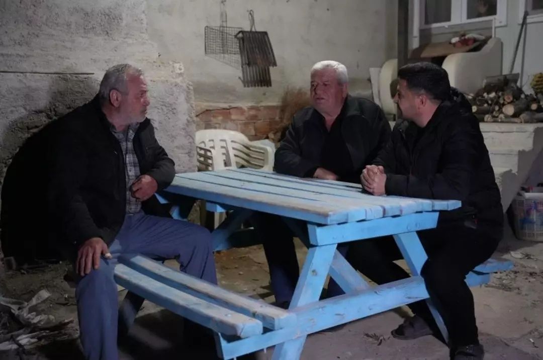 Denizli'de deprem fırtınası: 5.1'lik şokun ardından 150 artçı meydana geldi... Vatandaş geceyi sokakta geçirdi! 5