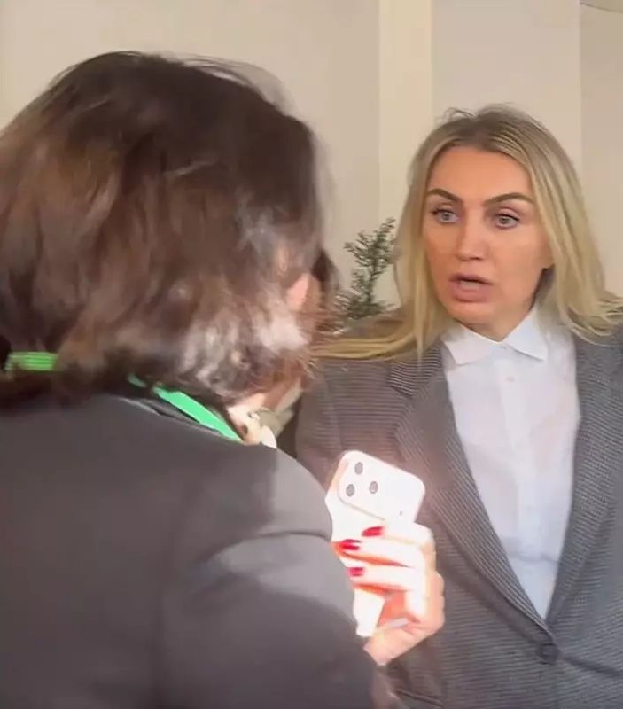 İBB davasında 2. gün! İmamoğlu bugün konuşacak mı? 2. celse sandalye kriziyle başladı! İmamoğlu Bakan Gürlek'i hedef aldı: Bedelini siz ödersiniz! 5