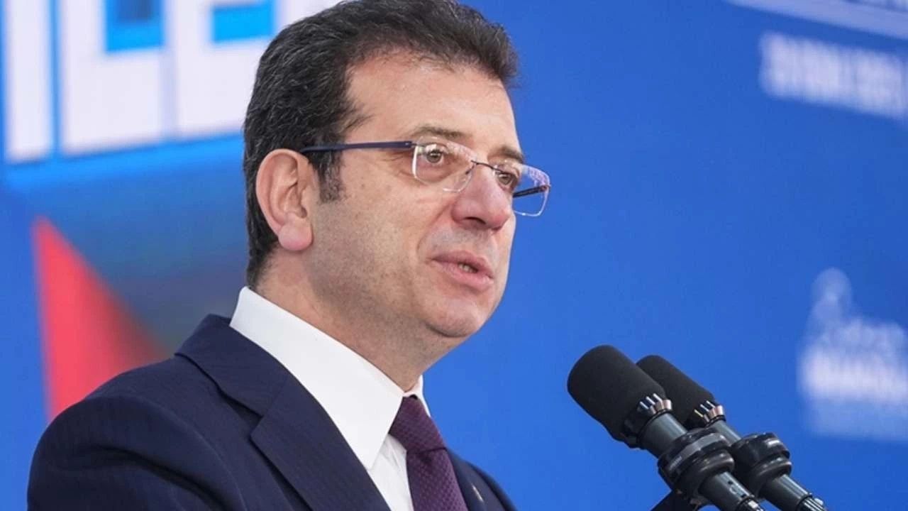 İBB davasında 2. gün! İmamoğlu bugün konuşacak mı? 2. celse sandalye kriziyle başladı! İmamoğlu Bakan Gürlek'i hedef aldı: Bedelini siz ödersiniz! 7